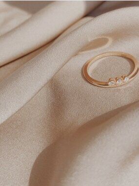 K Mae Jewelry 14k Rose Gold 3 Diamond Bezel Ring Size 7 Solid Gold Stackable